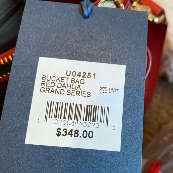 COLE HAAN LEATHER BAG NWT - Picture 2 of 9